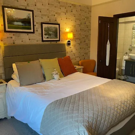 Pensjonat Glenville House - Adults Only - Incl Free Off-site Health Club With Swimming Pool, Hot Tub, Sauna & Steam Bowness-on-Windermere