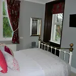 Glenville House - Adults Only - Incl Free Off-site Health Club With Swimming Pool, Hot Tub, Sauna & Steam بيت ضيافة باونيس أون وينديرمير