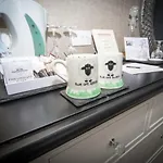 Glenville House - Adults Only - Incl Free Off-site Health Club With Swimming Pool, Hot Tub, Sauna & Steam بيت ضيافة