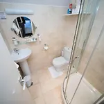 بيت ضيافة Glenville House - Adults Only - Incl Free Off-site Health Club With Swimming Pool, Hot Tub, Sauna & Steam