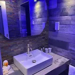Gasthuis Glenville House - Adults Only - Incl Free Off-site Health Club With Swimming Pool, Hot Tub, Sauna & Steam