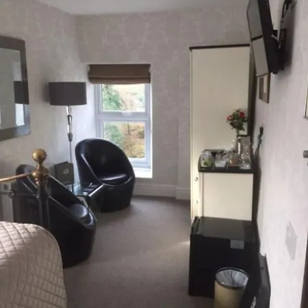 Glenville House - Adults Only - Incl Free Off-site Health Club With Swimming Pool, Hot Tub, Sauna & Steam