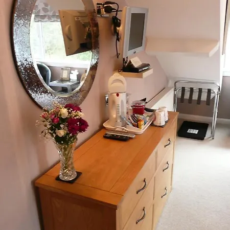 Pensionat Glenville House - Adults Only - Incl Free Off-site Health Club With Swimming Pool, Hot Tub, Sauna & Steam