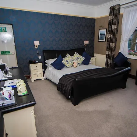 Гостевой дом Glenville House - Adults Only - Incl Free Off-site Health Club With Swimming Pool, Hot Tub, Sauna & Steam 4*