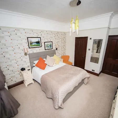 Glenville House - Adults Only - Incl Free Off-site Health Club With Swimming Pool, Hot Tub, Sauna & Steam Гостевой дом 4*
