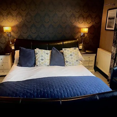 Glenville House - Adults Only - Incl Free Off-site Health Club With Swimming Pool, Hot Tub, Sauna & Steam بيت ضيافة باونيس أون وينديرمير