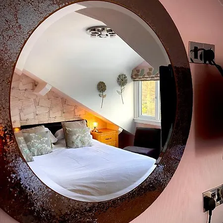 Glenville House - Adults Only - Incl Free Off-site Health Club With Swimming Pool, Hot Tub, Sauna & Steam Pensionat