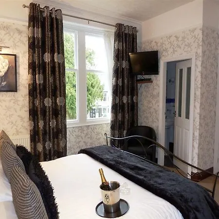 Glenville House - Adults Only - Incl Free Off-site Health Club With Swimming Pool, Hot Tub, Sauna & Steam Bowness-on-Windermere