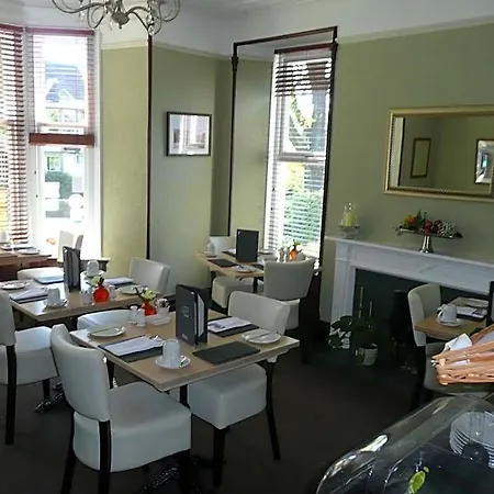 Glenville House - Adults Only - Incl Free Off-site Health Club With Swimming Pool, Hot Tub, Sauna & Steam Pensjonat 4*