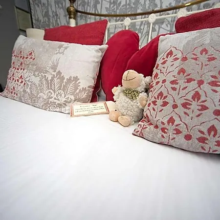 Glenville House - Adults Only - Incl Free Off-site Health Club With Swimming Pool, Hot Tub, Sauna & Steam Pensjonat 4*