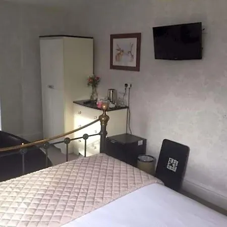 Glenville House - Adults Only - Incl Free Off-site Health Club With Swimming Pool, Hot Tub, Sauna & Steam 4*