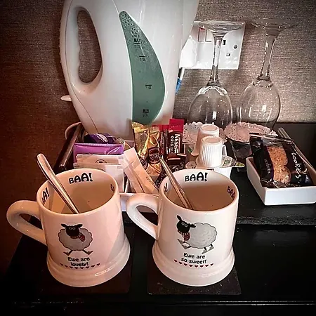 Pensjonat Glenville House - Adults Only - Incl Free Off-site Health Club With Swimming Pool, Hot Tub, Sauna & Steam 4*