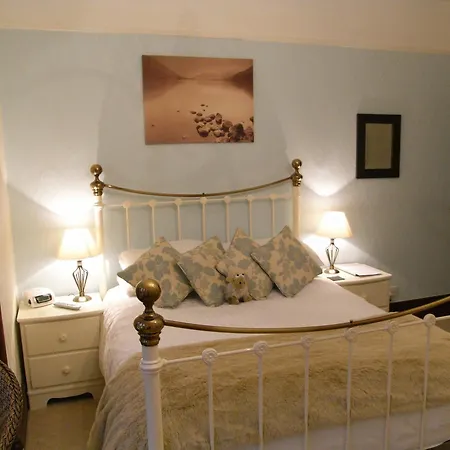 Glenville House - Adults Only - Incl Free Off-site Health Club With Swimming Pool, Hot Tub, Sauna & Steam Vendégház 4*