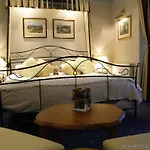 Glenville House - Adults Only - Incl Free Off-site Health Club With Swimming Pool, Hot Tub, Sauna & Steam Penzion 4*