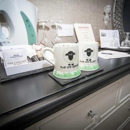 Glenville House: Adults-only Retreat With Health Club Access Guest house