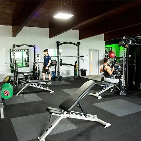 Glenville House: Adults-only Retreat With Health Club Access 4*