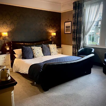 Glenville House: Adults-only Retreat With Health Club Access Guest house Bowness-on-Windermere