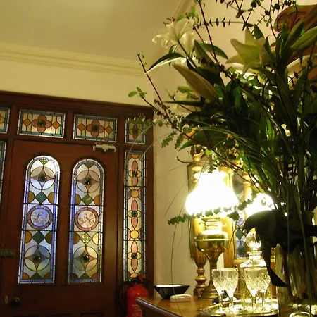 Glenville House: Adults-only Retreat With Health Club Access Guest house