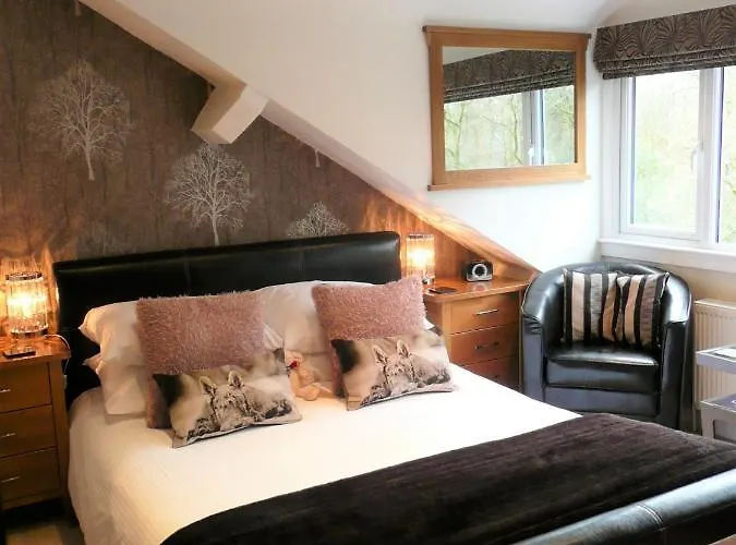 Glenville House - Adults Only - Incl Free Off-site Health Club With Swimming Pool, Hot Tub, Sauna & Steam بيت ضيافة باونيس أون وينديرمير