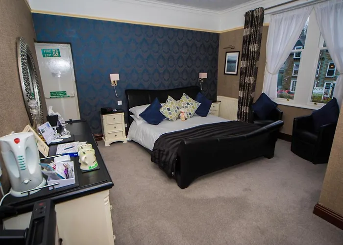 بيت ضيافة Glenville House - Adults Only - Incl Free Off-site Health Club With Swimming Pool, Hot Tub, Sauna & Steam 4*