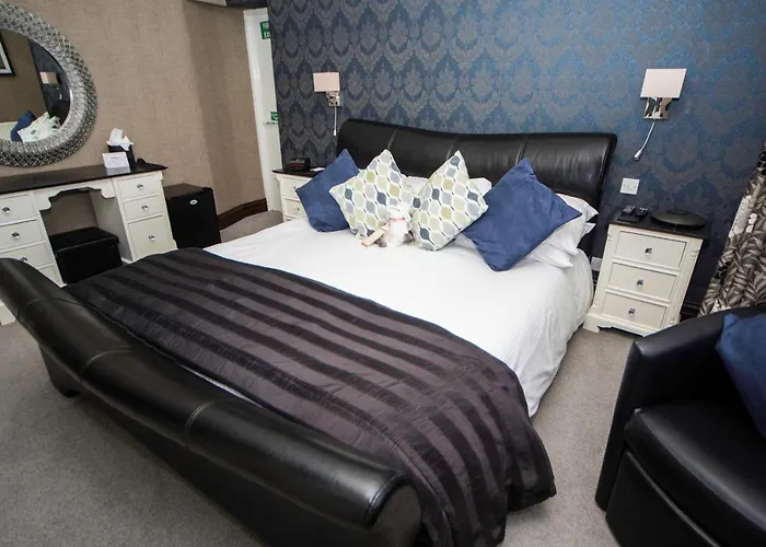 Glenville House - Adults Only - Incl Free Off-site Health Club With Swimming Pool, Hot Tub, Sauna & Steam بيت ضيافة باونيس أون وينديرمير