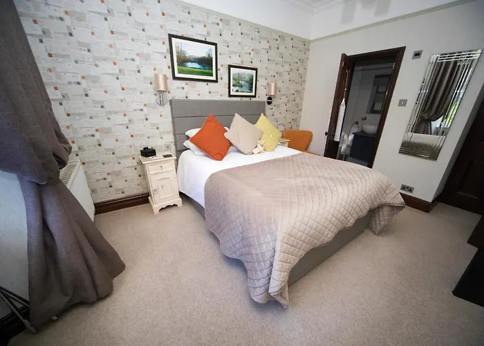 بيت ضيافة Glenville House - Adults Only - Incl Free Off-site Health Club With Swimming Pool, Hot Tub, Sauna & Steam