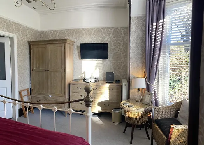 بيت ضيافة Glenville House - Adults Only - Incl Free Off-site Health Club With Swimming Pool, Hot Tub, Sauna & Steam باونيس أون وينديرمير