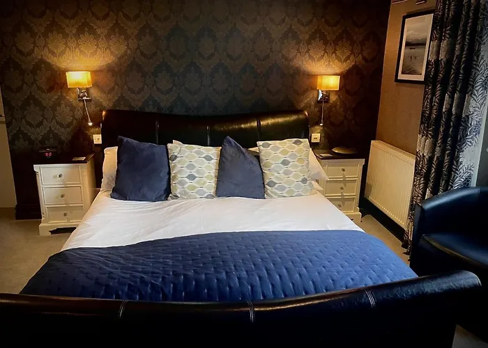 Glenville House - Adults Only - Incl Free Off-site Health Club With Swimming Pool, Hot Tub, Sauna & Steam بيت ضيافة باونيس أون وينديرمير