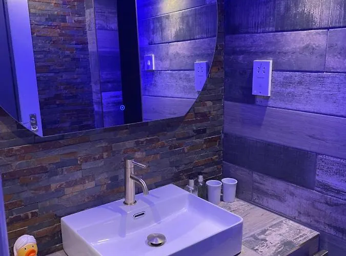 بيت ضيافة Glenville House - Adults Only - Incl Free Off-site Health Club With Swimming Pool, Hot Tub, Sauna & Steam