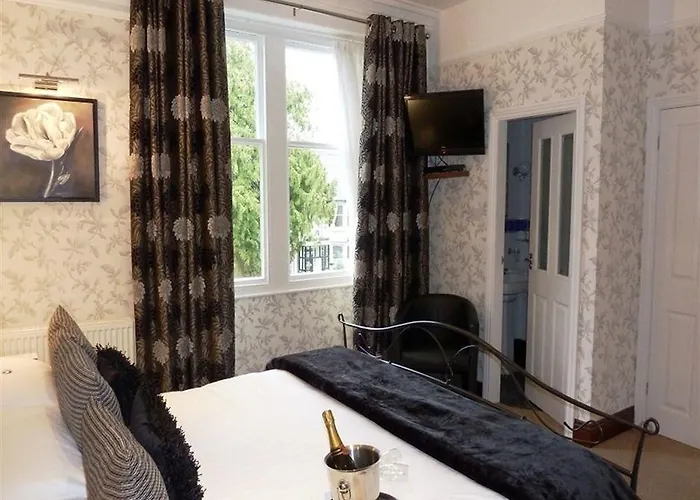 Glenville House - Adults Only - Incl Free Off-site Health Club With Swimming Pool, Hot Tub, Sauna & Steam باونيس أون وينديرمير