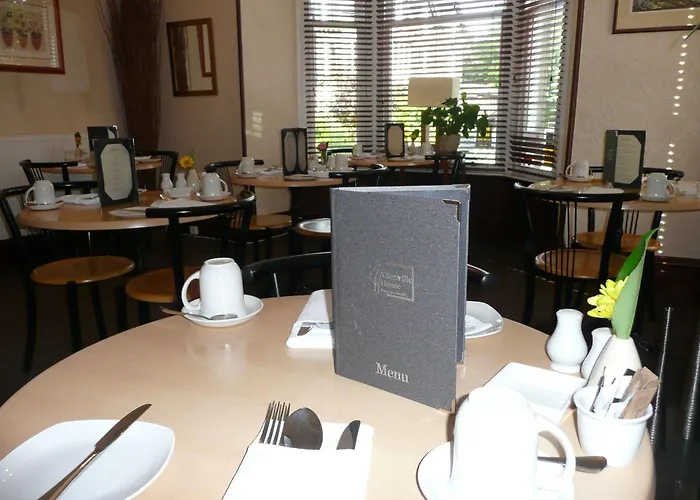 Glenville House - Adults Only - Incl Free Off-site Health Club With Swimming Pool, Hot Tub, Sauna & Steam بيت ضيافة 4*