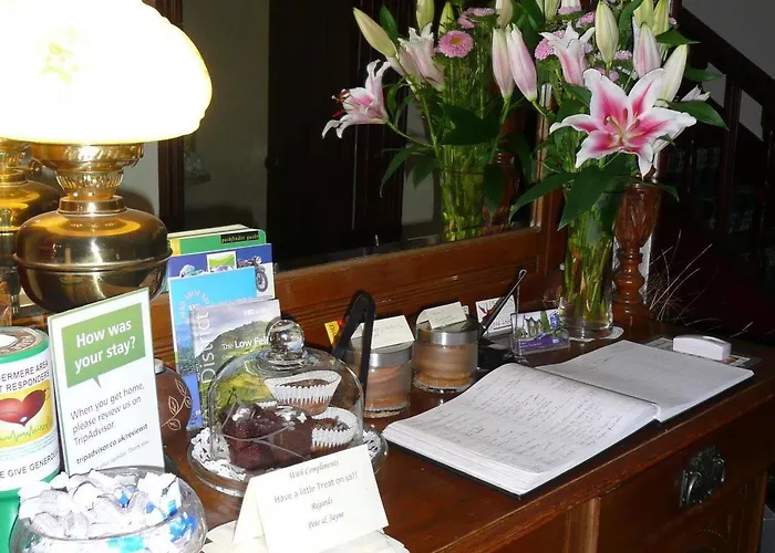 Glenville House - Adults Only - Incl Free Off-site Health Club With Swimming Pool, Hot Tub, Sauna & Steam بيت ضيافة باونيس أون وينديرمير