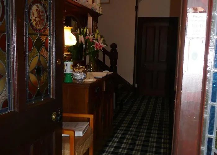 بيت ضيافة Glenville House - Adults Only - Incl Free Off-site Health Club With Swimming Pool, Hot Tub, Sauna & Steam باونيس أون وينديرمير